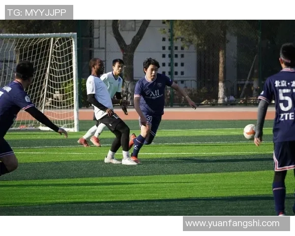 从病痛中崛起的足球明星们儿时的奋斗与荣耀之路