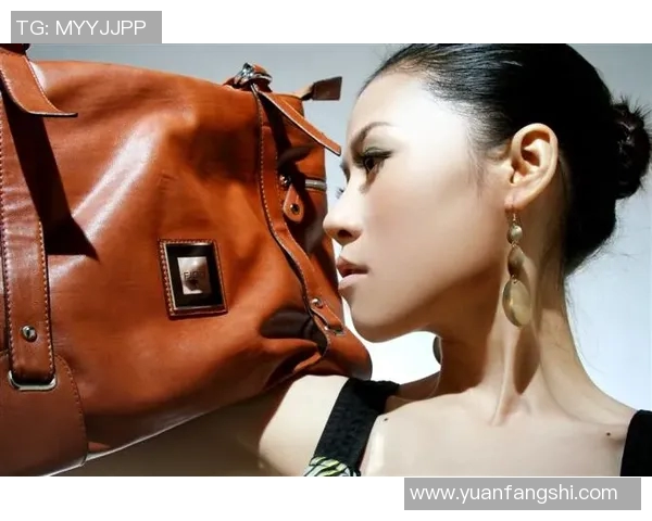 足球明星的魅力人生与他们的美女妻子们的精彩故事